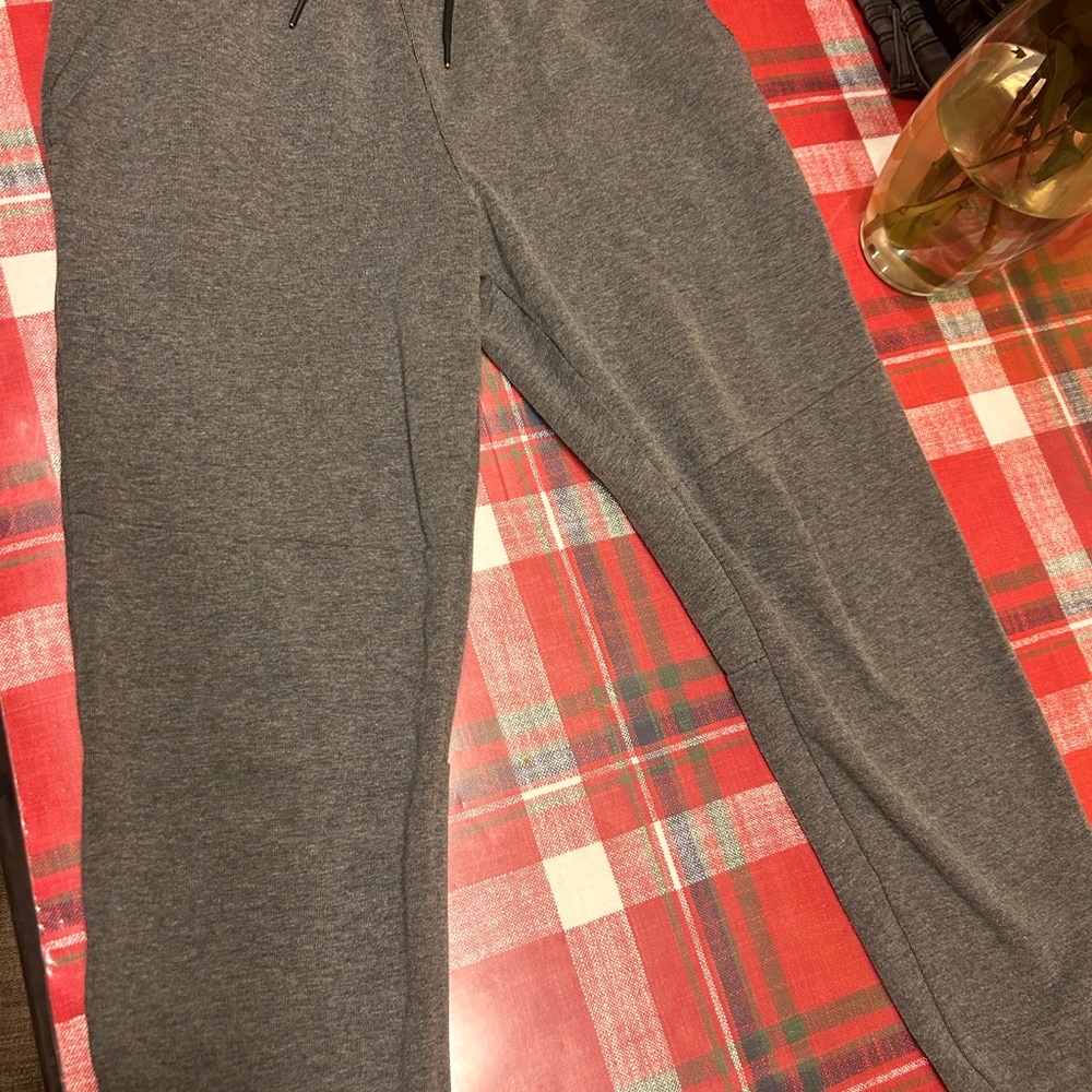 Men's Gray Jogger Pants